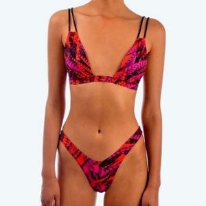 NWT Agua Clara Plumaje Rojo Triangle Top & Bottom